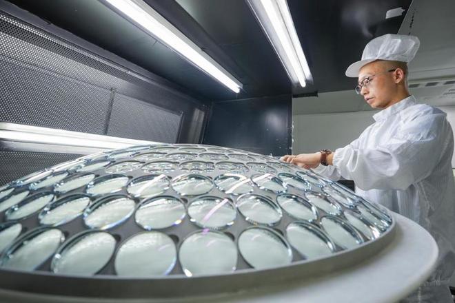 江苏丹阳:齐梁故里有“镜”界(图2)